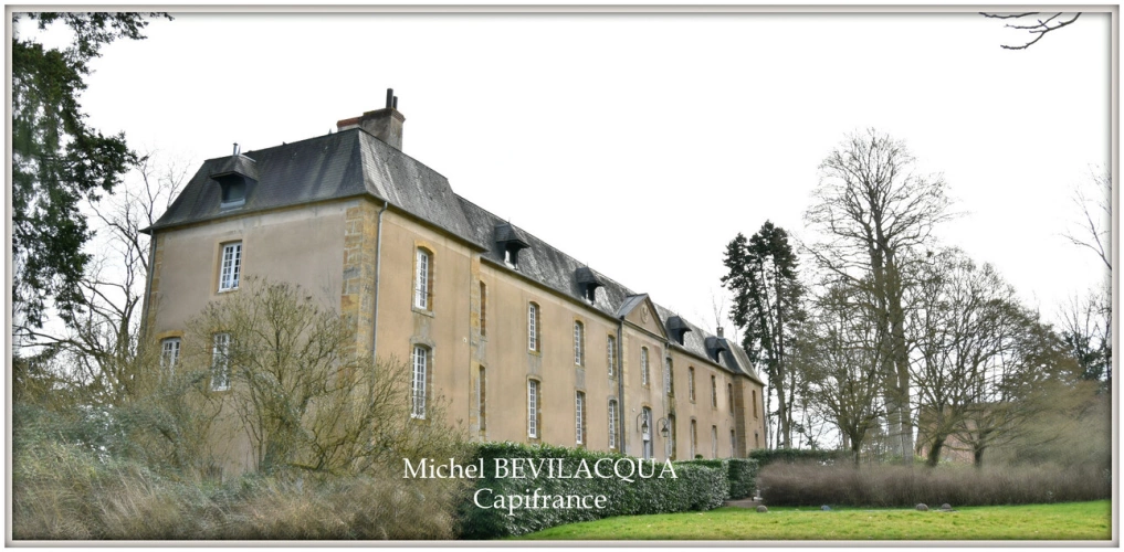 Photos 1 - Prestige - Magnifique Domaine Historique de CHATILLON-en-BAZOIS (58) 2 Châteaux 1 tour de défense plus de 40 pièces sur 5,8 HA