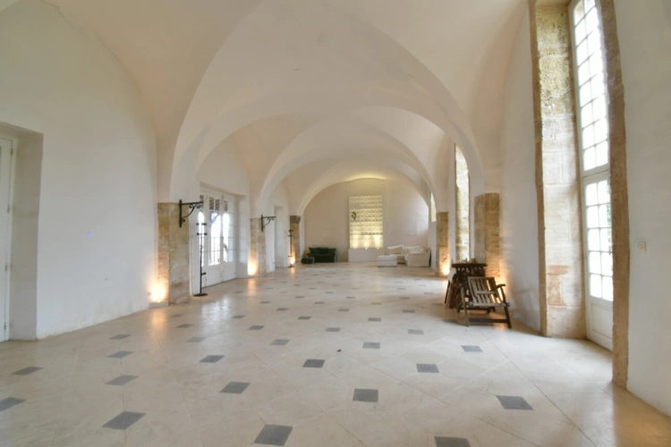 Photos 9 - Prestige - Magnifique Domaine Historique de CHATILLON-en-BAZOIS (58) 2 Châteaux 1 tour de défense plus de 40 pièces sur 5,8 HA