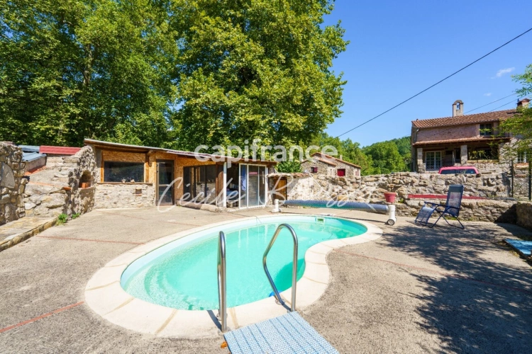 Photos 6 - Prestige - SAINT-LAURENT-DE-CERDANS 66260 – MAS DE CARACTÈRE DE 250 M2 – 5 HECTARES – PISCINE – SOURCES – DÉPENDANCES