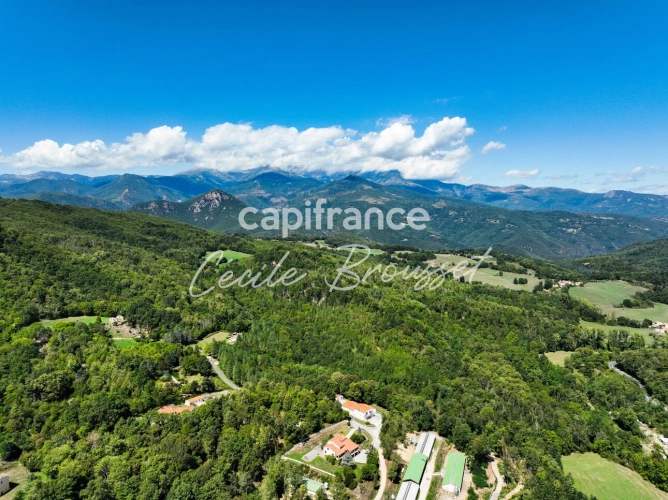 Photos 31 - Prestige - SAINT-LAURENT-DE-CERDANS 66260 – MAS DE CARACTÈRE DE 250 M2 – 5 HECTARES – PISCINE – SOURCES – DÉPENDANCES