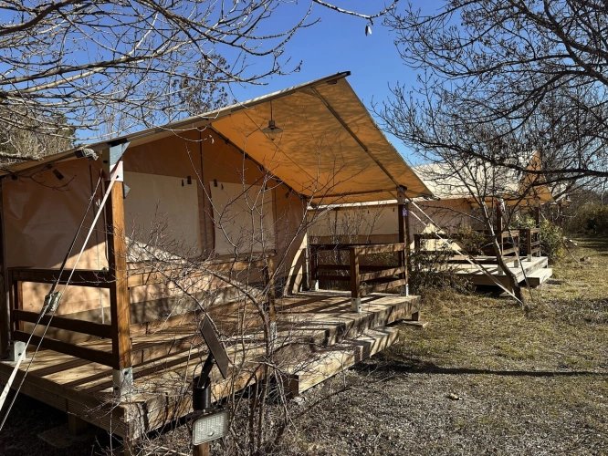 Photos 3 - Touristique - À VENDRE – CAMPING 4**** FDC et TERRAIN 7HA – ANCIEN CAMPING NATURISTE, CA 300KE
