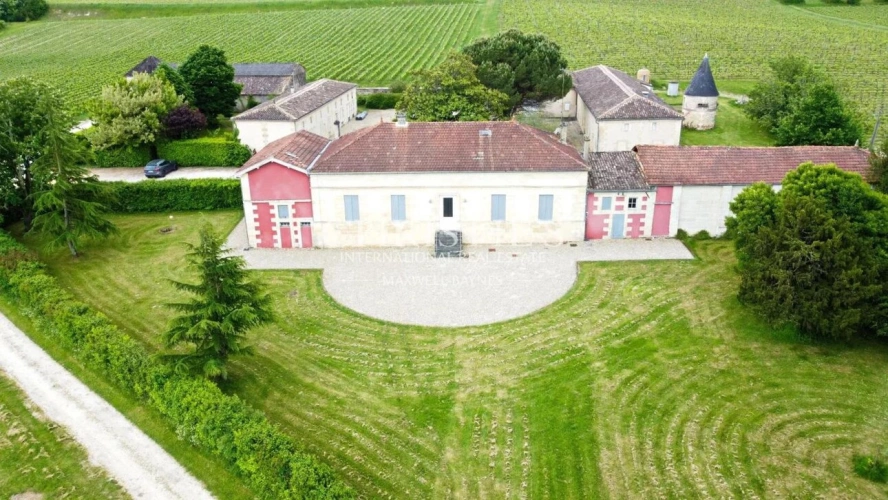 Photos 2 - Viticole - Propriété viticole de 28 ha en excellent état avec bâtiments de caractère