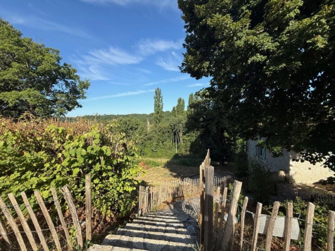 Photos 8 - Rurale - Dans la campagne de Lauzerte - Belle maison en pierre composée de deux logements, idéale pour investissement locatif ou projet mixte