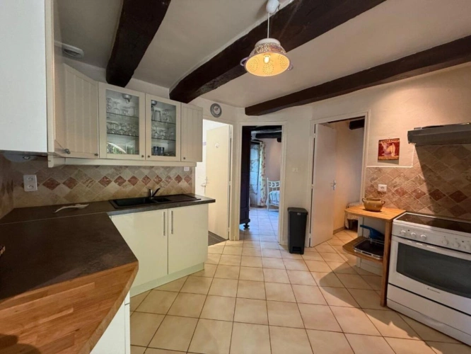 Photos 12 - Rurale - Dans la campagne de Lauzerte - Belle maison en pierre composée de deux logements, idéale pour investissement locatif ou projet mixte