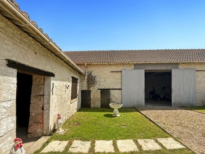 Photos 4 - Prestige - Dept de la Vienne (86) A vendre Propriété à vendre 5 pièces SERIGNY (86)