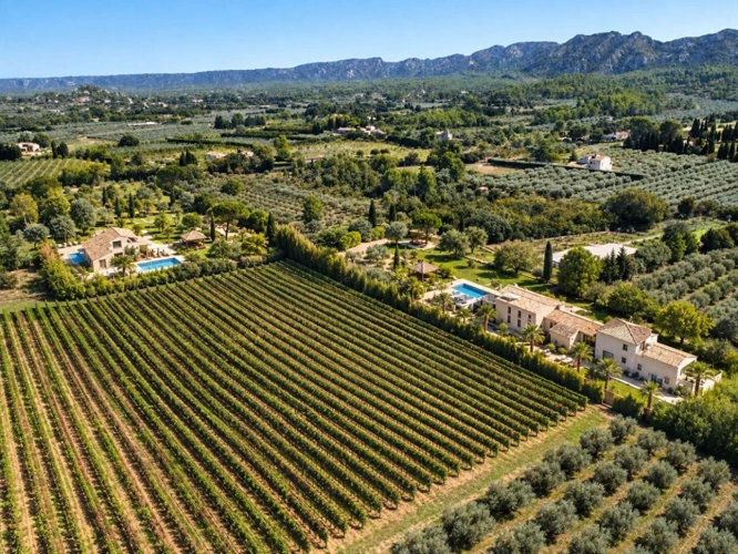 Photos 1 - Prestige - EYGALIÈRES ? UN DOMAINE PRIVÉ D'EXCEPTION AU C?UR DES ALPILLES