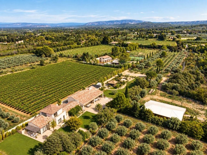 Photos 3 - Prestige - EYGALIÈRES ? UN DOMAINE PRIVÉ D'EXCEPTION AU C?UR DES ALPILLES