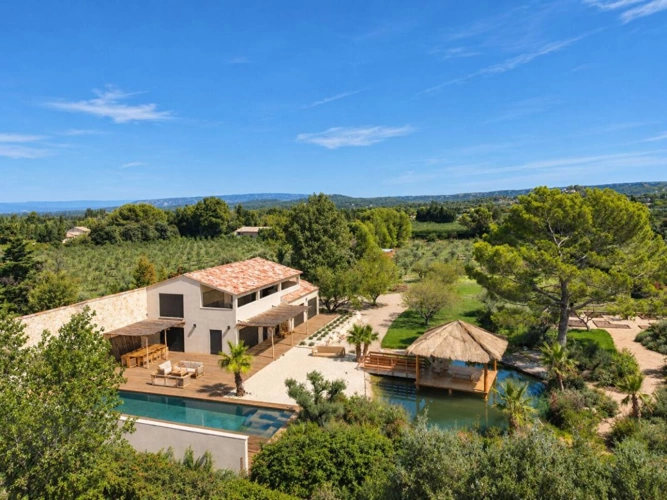 Photos 1 - Prestige - EYGALIÈRES ? UN DOMAINE CONTEMPORAIN CONFIDENTIEL FACE AUX ALPILLES