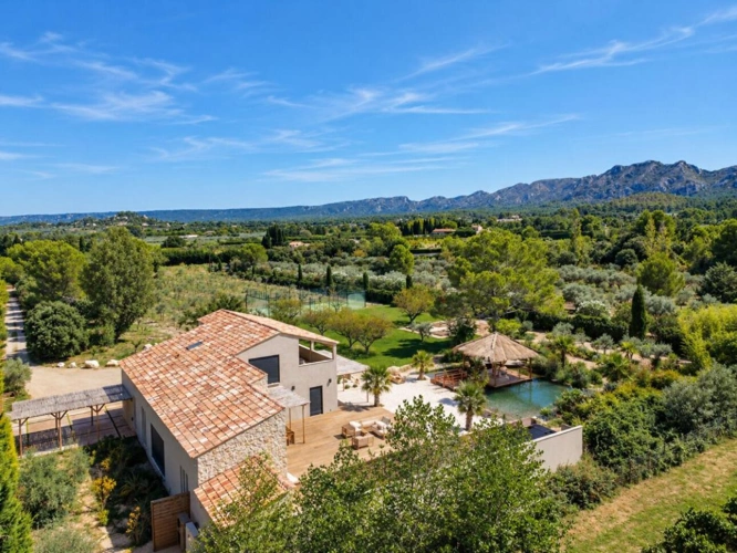 Photos 2 - Prestige - EYGALIÈRES ? UN DOMAINE CONTEMPORAIN CONFIDENTIEL FACE AUX ALPILLES