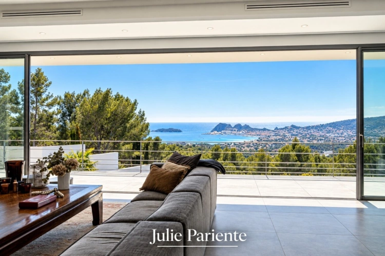 Photos 17 - Prestige - Propriété contemporaine d'exception avec vue mer panoramique à vendre 7 pièces CEYRESTE (13)