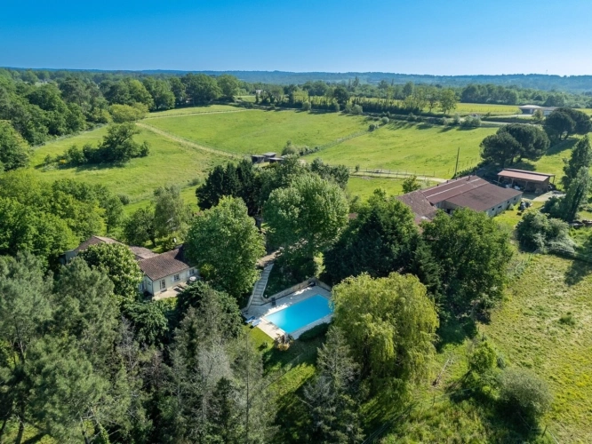 Photos 1 - Prestige - Dpt Dordogne (24), à vendre BERGERAC propriété P7 - terrain de 87000 m2
