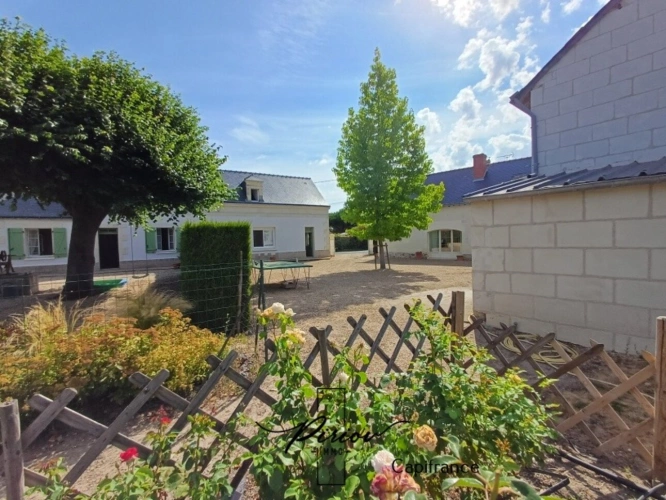 Photos 1 - Tourist - Propriété au charme de l'ancien - comprenant 2 gîtes - dépendances