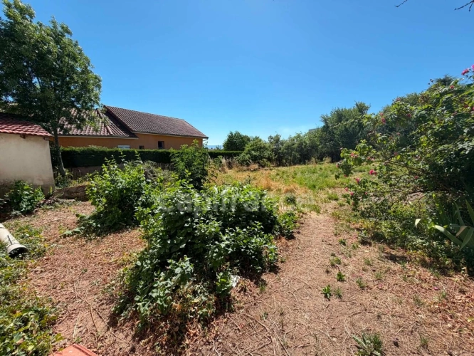Photos 2 - Rurale - PROCHE CENTRE VILLE, GRANGE de 80M² SUR DEUX NIVEAUX A REHABILITER ENTIEREMENT, TERRAIN ATTENANT DE 265 M², GARAGE
