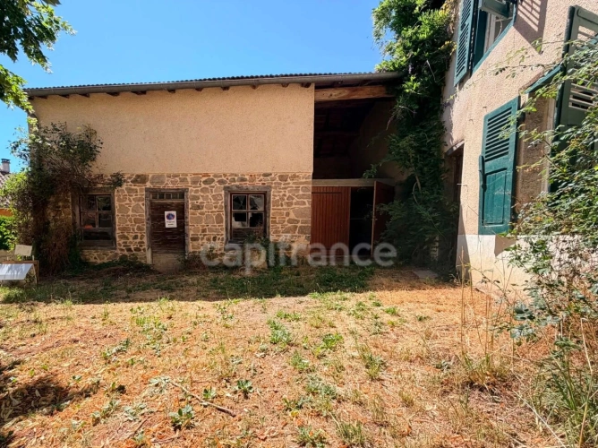 Photos 3 - Rurale - PROCHE CENTRE VILLE, GRANGE de 80M² SUR DEUX NIVEAUX A REHABILITER ENTIEREMENT, TERRAIN ATTENANT DE 265 M², GARAGE