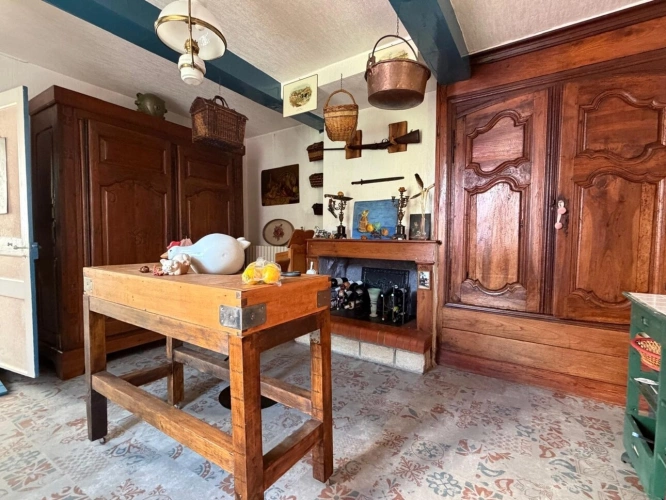 Photos 3 - Prestige - PLAISANCE (32) centre, élegante MAISON DE MAITRE XVIIIs, sans travaux, 190m2 sur 800m2 de jardin clos et paysagé, belle dépendance, chauffage central , 4chambres dont 1 au rez-de-chaussée, salon 44m2