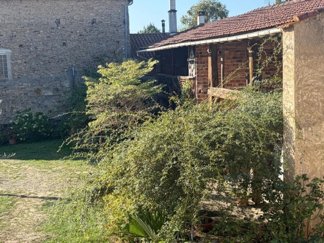 Photos 33 - Prestige - PLAISANCE (32) centre, élegante MAISON DE MAITRE XVIIIs, sans travaux, 190m2 sur 800m2 de jardin clos et paysagé, belle dépendance, chauffage central , 4chambres dont 1 au rez-de-chaussée, salon 44m2