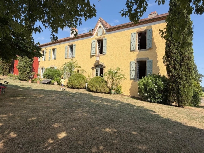 Photos 1 - Prestige - PLAISANCE DU GERS(32): élégante PROPRIETE DE CHARME et de CARACTERE XVIII-XIXs, 3,5hectares, près de Plaisance et Marciac, SANS TRAVAUX, sans vis à vis, au calme , VUE sur les coteaux, piscine