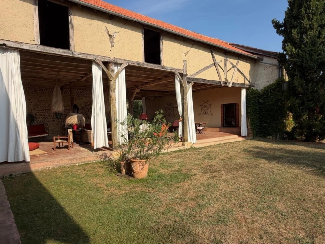Photos 16 - Prestige - PLAISANCE DU GERS(32): élégante PROPRIETE DE CHARME et de CARACTERE XVIII-XIXs, 3,5hectares, près de Plaisance et Marciac, SANS TRAVAUX, sans vis à vis, au calme , VUE sur les coteaux, piscine