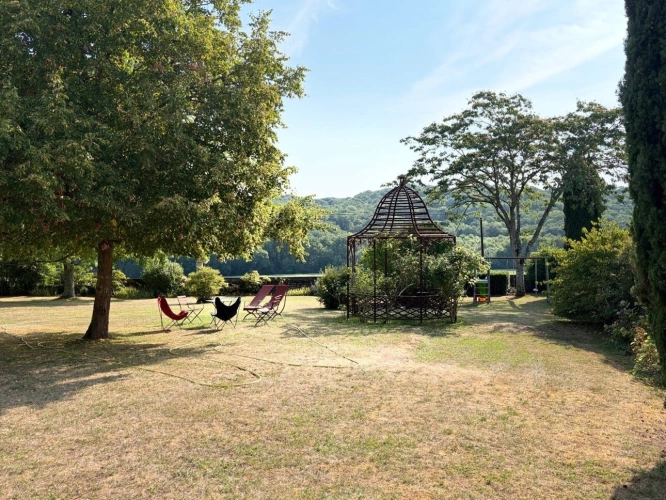 Photos 58 - Prestige - PLAISANCE DU GERS(32): élégante PROPRIETE DE CHARME et de CARACTERE XVIII-XIXs, 3,5hectares, près de Plaisance et Marciac, SANS TRAVAUX, sans vis à vis, au calme , VUE sur les coteaux, piscine