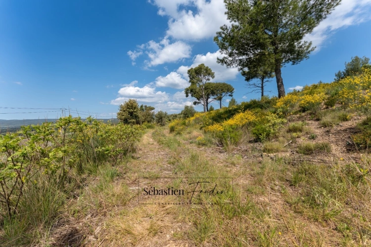 Photos 4 - Agricole - Terrain Agricole à vendre (83) - Vue panoramique - Accès facile - Alimentée par le canal de Provence