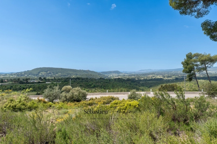 Photos 7 - Agricole - Terrain Agricole à vendre (83) - Vue panoramique - Accès facile - Alimentée par le canal de Provence