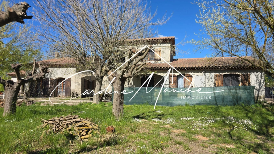 Photos 2 - Prestige - A vendre à Trets - Propriété de 300m² sur magnifique terrain de 6 500m²