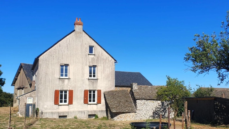 Photos 16 - Prestige - Propriété de caractère rénovée avec nombreuses dépendances, 1,9 ha de terrain. Idéal projet agricole ou touristique