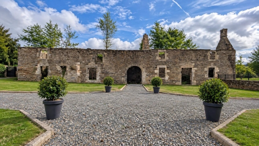 Photos 4 - Prestige - MANOIR HISTORIQUE DU XIVᵉ SIÈCLE – 543 M² – 9 CHAMBRES – 5,5 HECTARES
