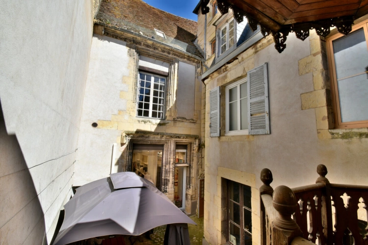 Photos 4 - Prestige - Propriété (inscrit MH)à vendre NEVERS (58) La prestigieuse Maison du Prieur au coeur historique de NEVERS à réabiliter