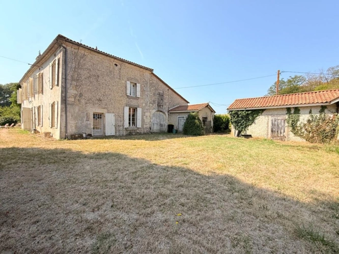 Photos 6 - Rural - A characterful 18th-century residence on 2.16 hectares near Chalais