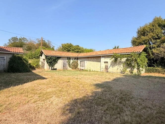 Photos 8 - Rural - A characterful 18th-century residence on 2.16 hectares near Chalais