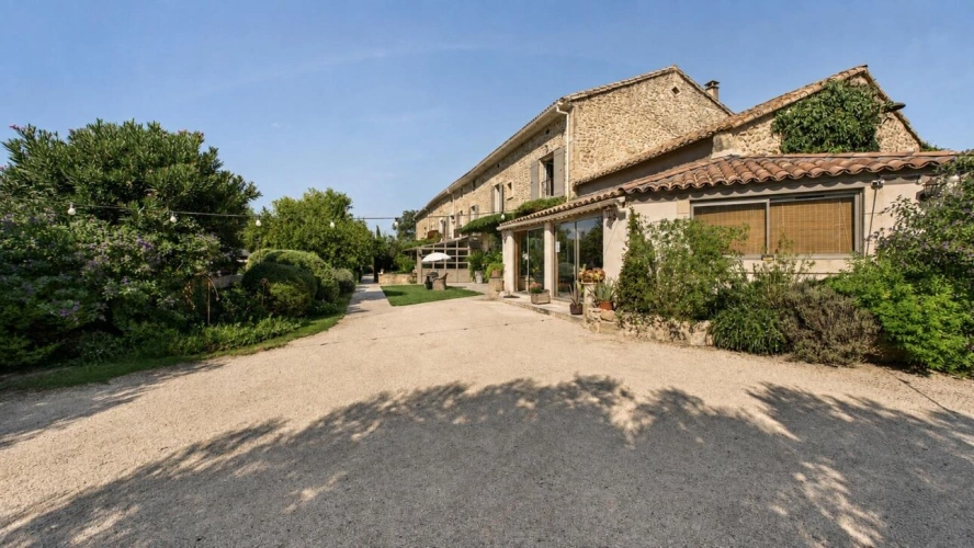 Photos 3 - Tourist - Stone estate of 675 sqm with swimming pool on nearly 3 hectares - Roquemaure