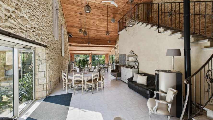Photos 14 - Tourist - Stone estate of 675 sqm with swimming pool on nearly 3 hectares - Roquemaure