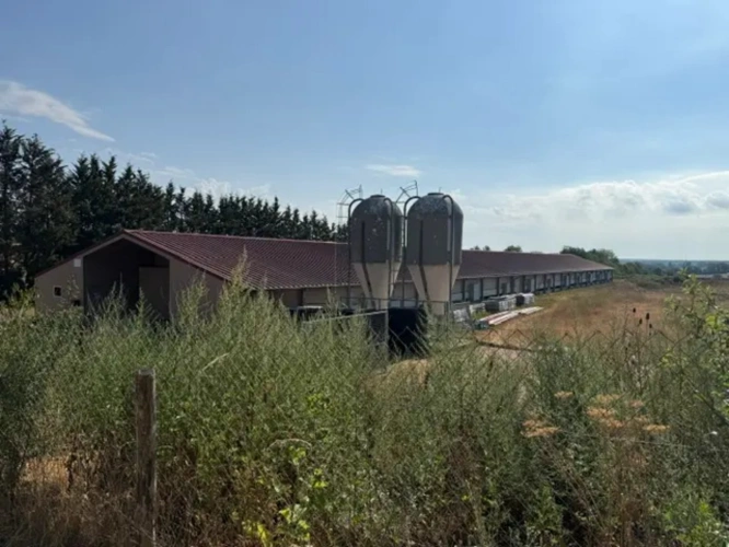Photos 1 - Agricole - Exploitation agricole isolée d’un seul tenant