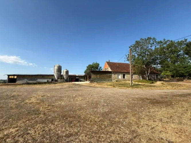 Photos 3 - Agricole - Exploitation agricole isolée d’un seul tenant