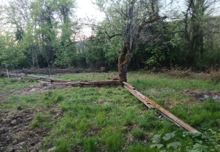 Photos 1 - Rurale - TERRAIN DE LOISIR DE 6 835 M2 À ARS-SUR-MOSELLE