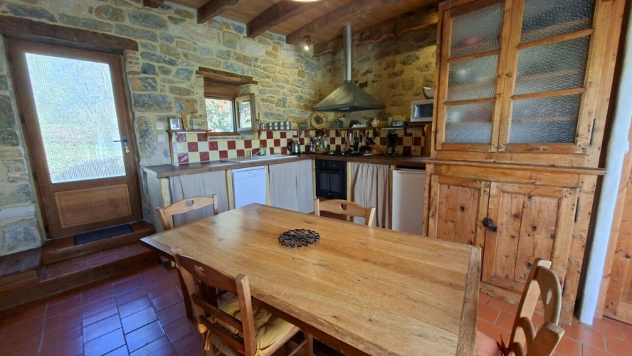 Photos 2 - Équestre - Véritable Hameau Privé en Pierre sur 5 Hectares de Nature