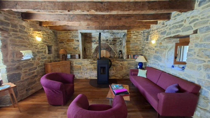 Photos 3 - Équestre - Véritable Hameau Privé en Pierre sur 5 Hectares de Nature