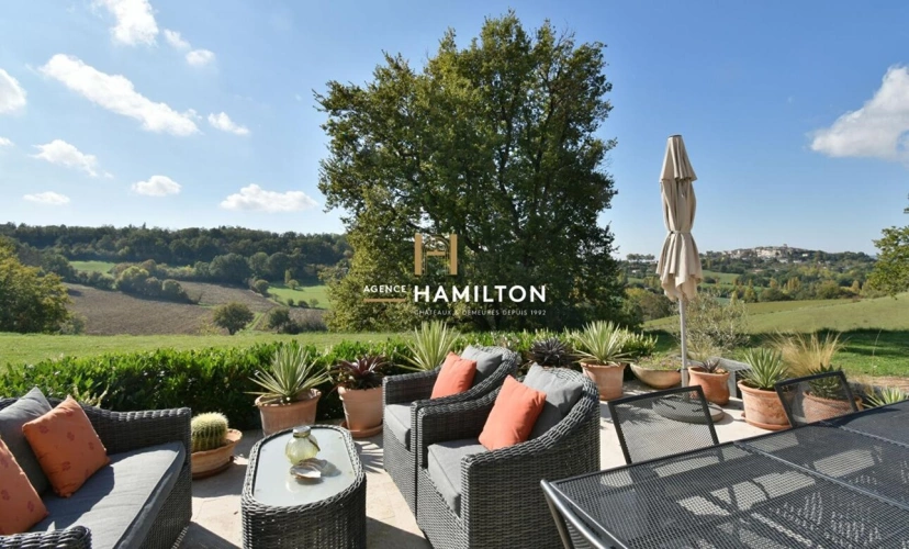 Photos 5 - Équestre - MAGNIFIQUE DOMAINE DE 32 HA  AVEC LAC, ET VUE DOMINANTE SUR LES ENVIRONS