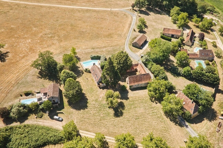 Photos 2 - Touristique - PROPRIÉTÉ D'EXCEPTION  HAMEAU DE CHARME DU XVIII SIÈCLE AU COEUR DU PÉRIGORD NOIR