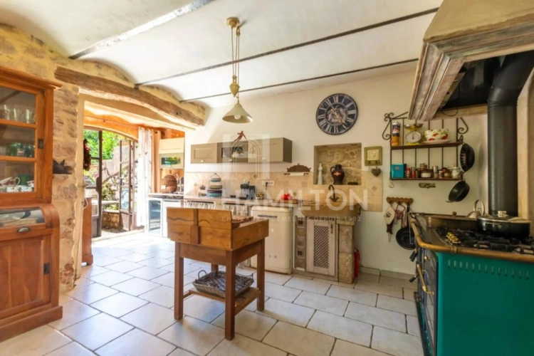 Photos 5 - Prestige - Mas en pierre, piscine,  proche Valbonne, au calme dans un envir
