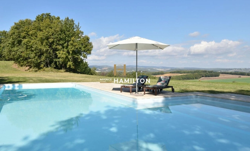 Photos 3 - Équestre - MAGNIFIQUE DOMAINE DE 32 HA  AVEC LAC, ET VUE DOMINANTE SUR LES ENVIRONS