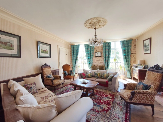 Photos 5 - Prestige - Château du XVIᵉ siècle à Aigurande - 600 m² habitables - 9 ha de prairies et bois – Pays de George Sand Indre (36) 599 000 €