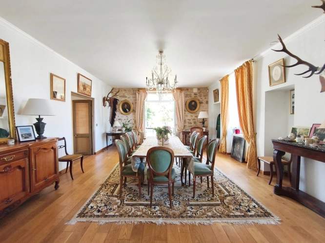 Photos 6 - Prestige - Château du XVIᵉ siècle à Aigurande - 600 m² habitables - 9 ha de prairies et bois – Pays de George Sand Indre (36) 599 000 €