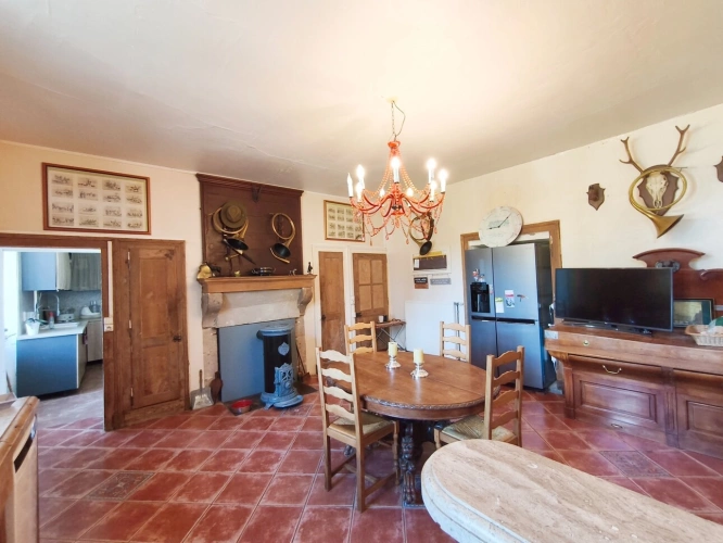 Photos 7 - Prestige - Château du XVIᵉ siècle à Aigurande - 600 m² habitables - 9 ha de prairies et bois – Pays de George Sand Indre (36) 599 000 €