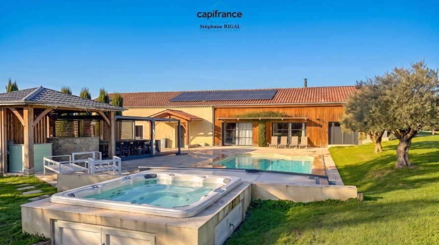 Photos 1 - Rurale - Propriete à vendre 7 pièces VILLENEUVE SUR LOT (47) de 229m2 habitables sur un terrain clos de 5965m2