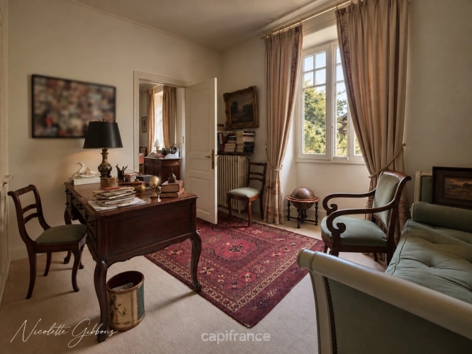 Photos 17 - Tourist - Ensemble de propriété - maison bourgeoise, deuxième logement/bureaux, grange, 1 hectare