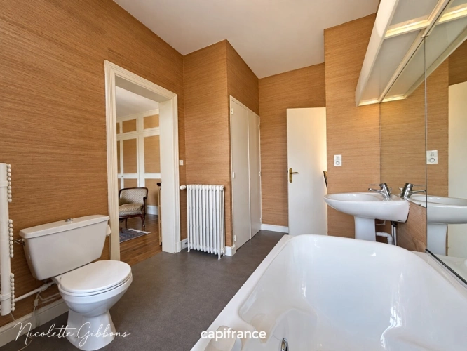 Photos 23 - Tourist - Ensemble de propriété - maison bourgeoise, deuxième logement/bureaux, grange, 1 hectare