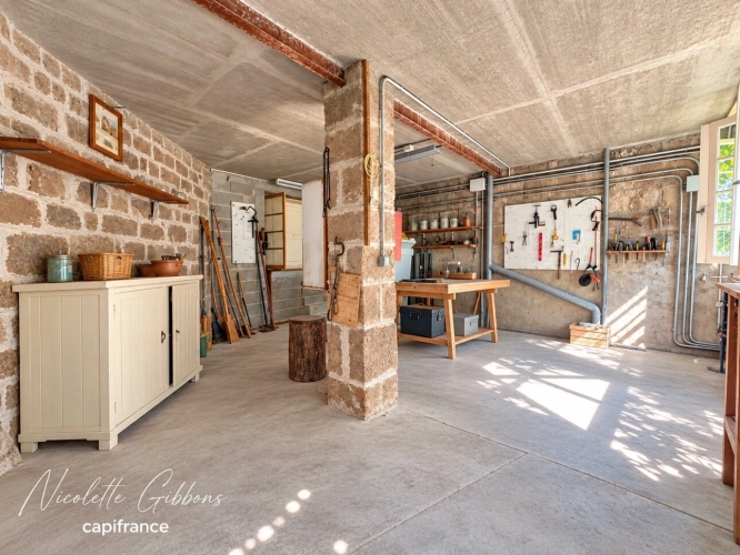 Photos 34 - Tourist - Ensemble de propriété - maison bourgeoise, deuxième logement/bureaux, grange, 1 hectare