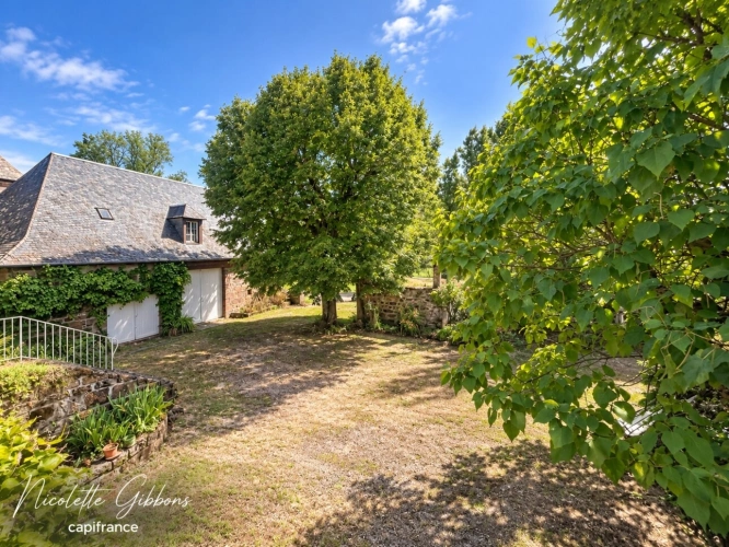 Photos 37 - Tourist - Ensemble de propriété - maison bourgeoise, deuxième logement/bureaux, grange, 1 hectare